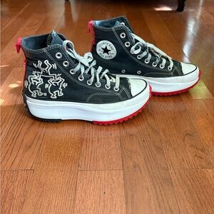 Converse - Keith Haring x Converse Run Star trainers -black & red. Size womens 8